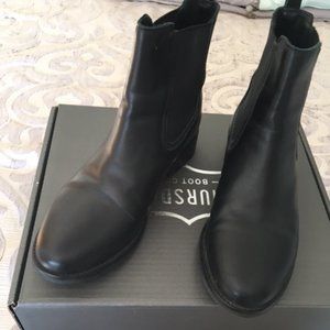Thursday Boot Co Duchess Chelsea boot size 7